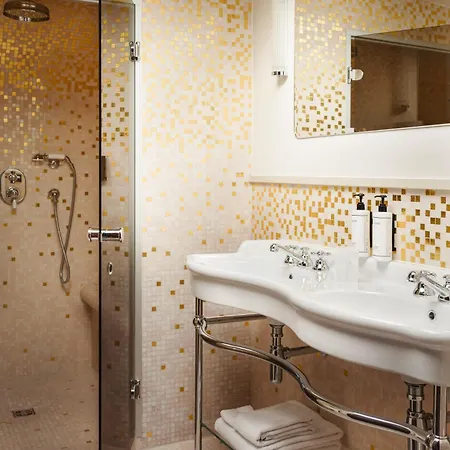 Aparthotel Maison La Bohème Montmartre - Studios&apartments Parigi