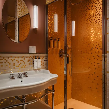 Aparthotel Maison La Bohème Montmartre - Studios&apartments Parigi