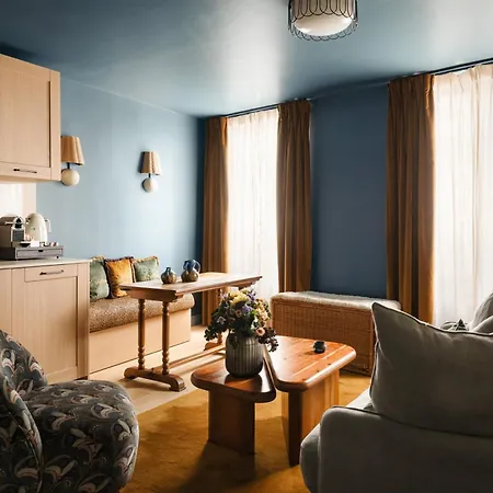 Maison La Bohème Montmartre - Studios&apartments 4* Parigi