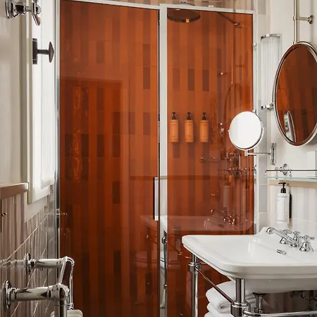 Maison La Bohème Montmartre - Studios&apartments Aparthotel Parigi